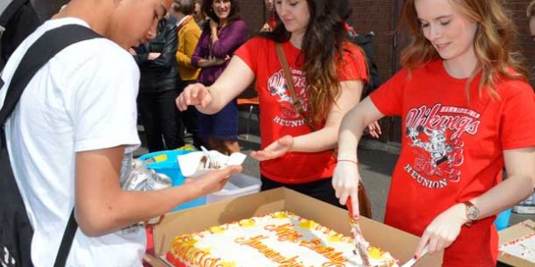 Happy Birthday Hammarskjold! Students and the Alumni celebrated with cake.