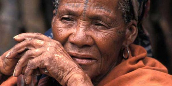 A Bushman community in southern Botswana is facing imminent eviction from their land for a 'wildlife corridor'.
© Survival
