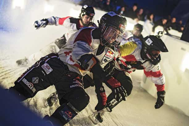 Red Bull Crashed Ice – Topsy-turvy Team Competition battle