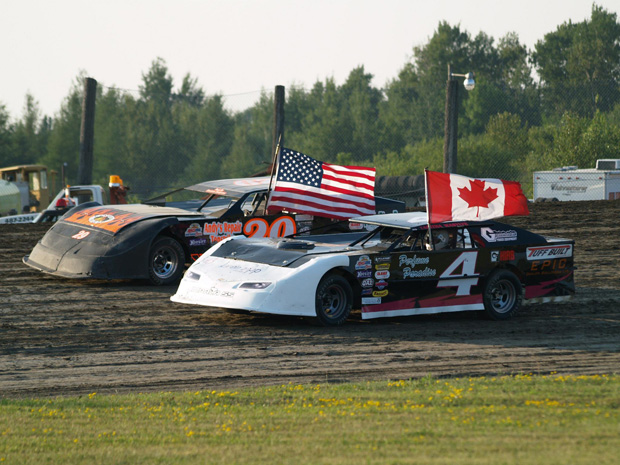 WISSOTA Super Stocks – Rick Simpson claims Super Stock Win, Paull, Veert claim wins