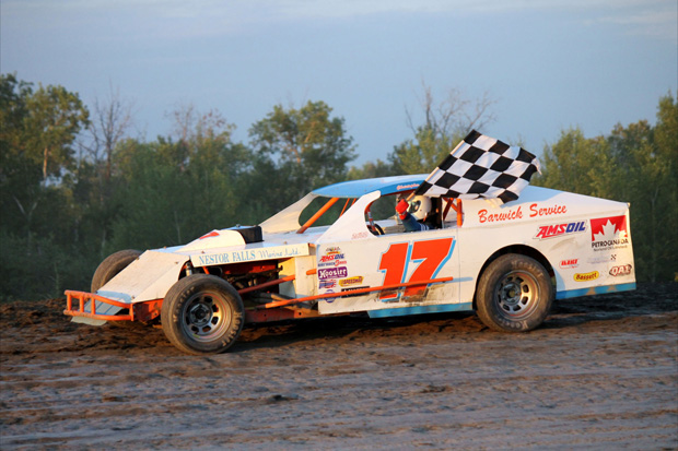 Galloway Breaks Paull’s Win Streak, Leek and Westover take second wins