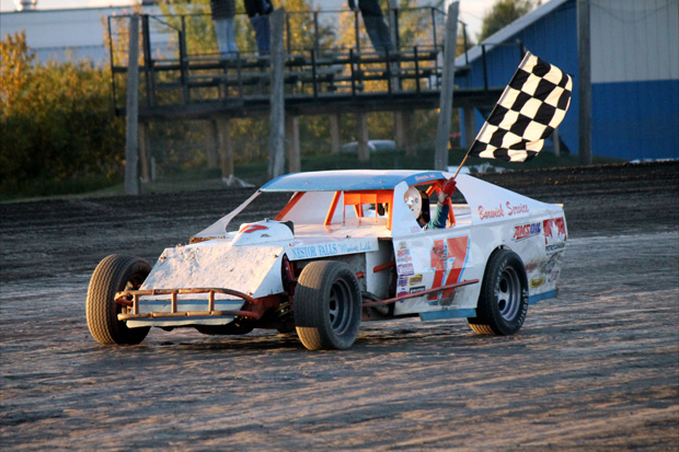 WISSOTA MIDWEST – Leek, Tylar Wilson, and Gary Wilson claim season ending wins