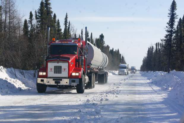 De Beers Victor Mine winter road opens – Blockade over