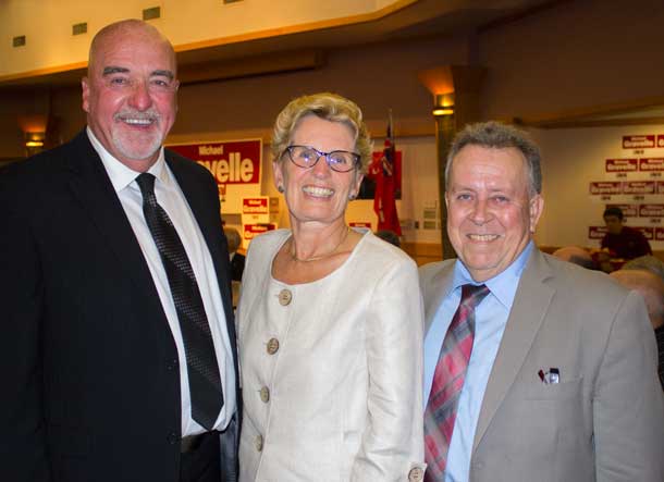 Mayor Hobbs, with Premier Wynne and Minister Gravelle