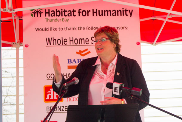 Diane Mitchell from Habitat for Humanity Thunder Bay addresses Marathon 