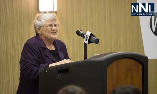 Lyn McLeod addressing Women in Politics in Thunder Bay