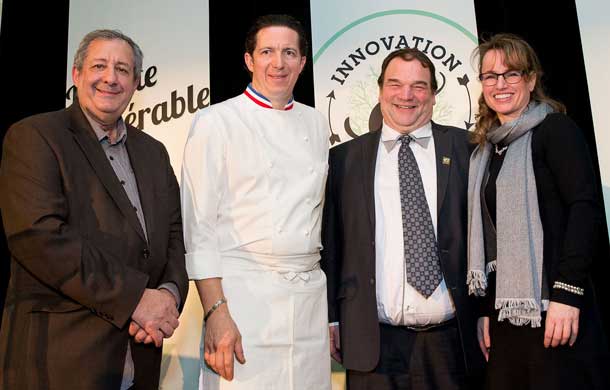 Philippe Mollé (Chef and journalist), Christophe Bacquié (Maple Ambassador), Serge Beaulieu (FPAQ), Geneviève Béland (FPAQ) presented 11 new talented new Maple Masters at the Fête de l'érable 2014. (CNW Group/Federation of Quebec Maple Syrup Producers)