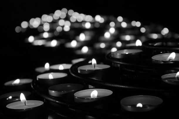 Thunder Bay residents seeking to end the violence are holding a Candle Light Vigil on Thursday