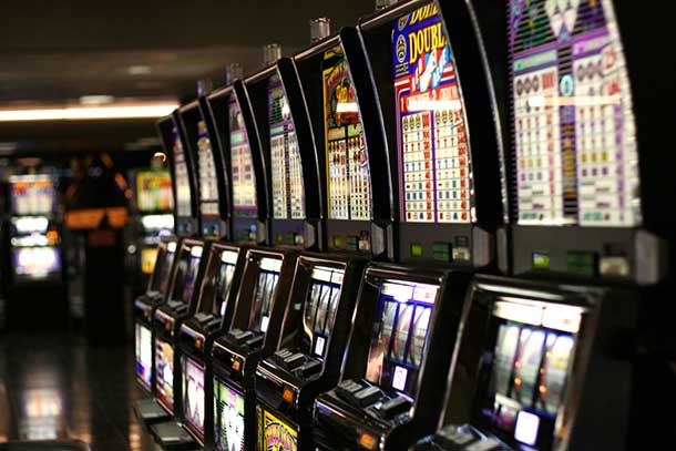 Walk into any brick-and-mortar casino – like the big ones in <a href=