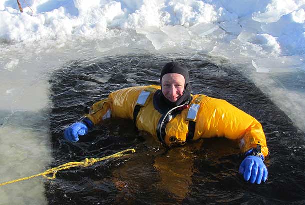 Lieutenant-Colonel Bruce Mair,commanding officer of the Lincoln and Welland Regiment, participated in the ice rescue training