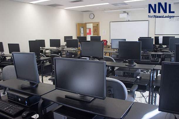 The Computer Classroom in the Thunder Bay offices of Oshki-Pimache-O-Win 