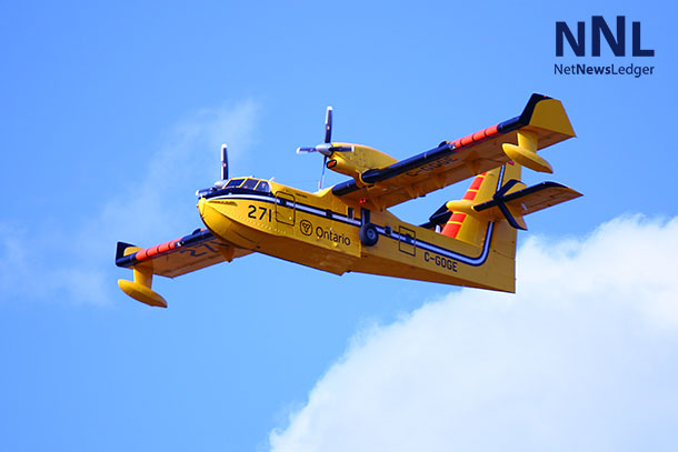 Ministry of Natural Resources CL-451 Water Bomber - Photo by Guy Gascoigne