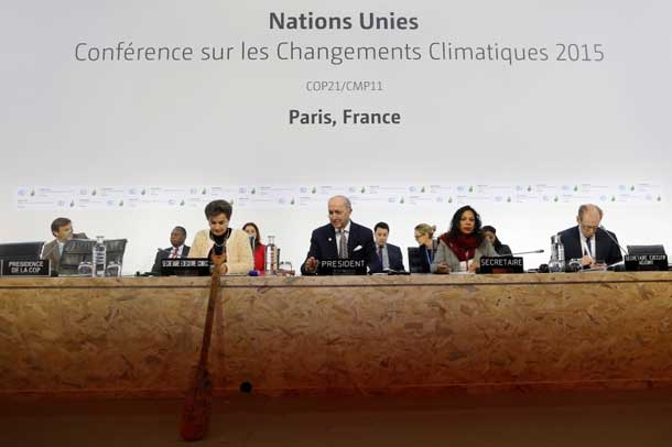 French Foreign Minister Laurent Fabius (C), President-designate of COP21, and Secretary of the U.N. Framework Convention on Climate Change, Christiana Figueres (L), attend the World Climate Change Conference 2015 (COP21) at Le Bourget, near Paris, France, December 9, 2015. REUTERS/Stephane Mahe