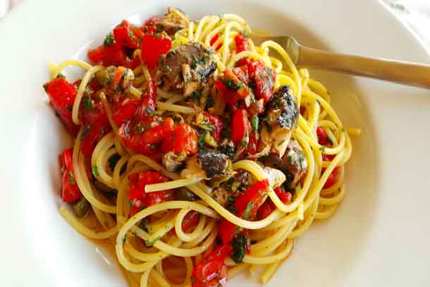 Spaghetti with sardines, tomato and mint. Credit: Copyright 2016 Clifford A. Wright