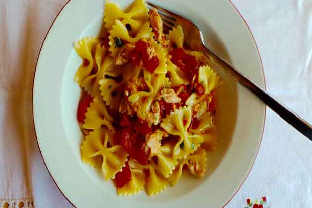 Farfalle with raw sauce. Credit: Copyright 2016 Clifford A. Wright