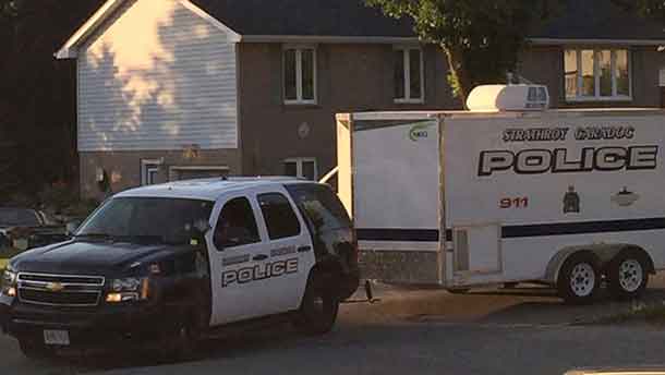 Police vehicle is parked during a raid on a home (not pictured) after they received "credible information of a potential terrorist threat" at a small community some 225 km (140 miles) southwest of Toronto in Strathroy, Ontario, Canada August 10, 2016. REUTERS/Stringer