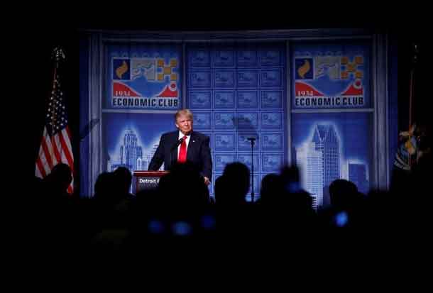 Republican U.S. presidential nominee Donald Trump speaks to the Detroit Economic Club at the Cobo Center in Detroit, Michigan August 8, 2016. REUTERS/Eric Thayer -