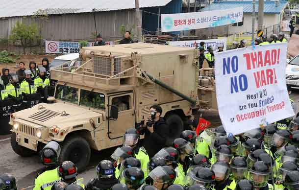 A U.S. military vehicle which is a part of Terminal High Altitude Area Defense (THAAD) system arrives in Seongju, South Korea, April 26, 2017. Kim Jun-beom/Yonhap via REUTERS
