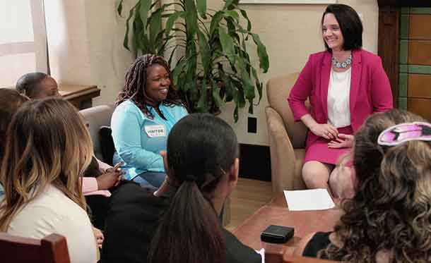 Minister Larivee discusses proposed changes to Alberta's child intervention system with social work students