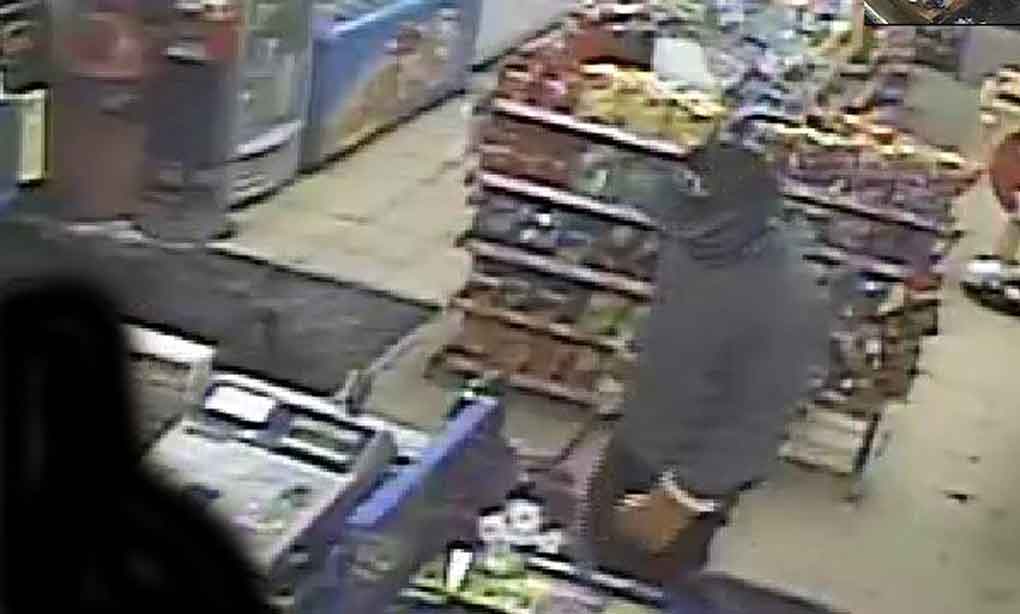 TBPS Image of robbery suspect at Cressmans