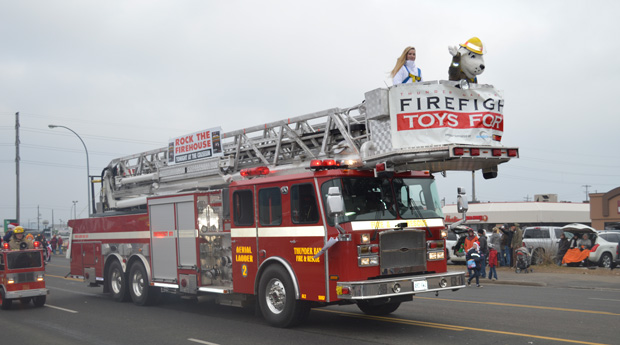 Sparky and Thunder Bay Fire Rescue ask you to stay safe!