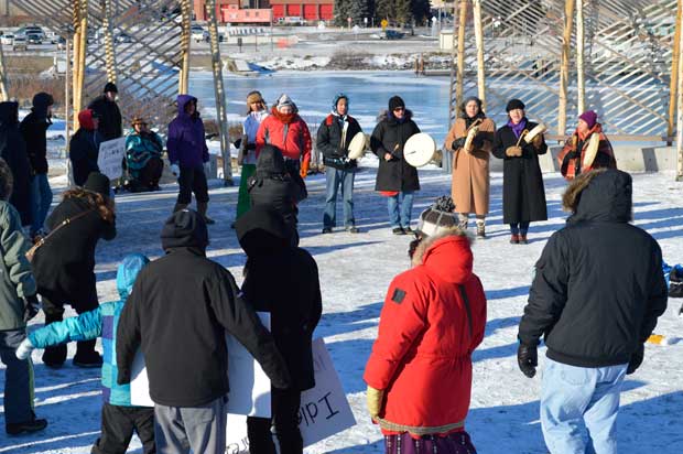Round Dance at Idle No More Thunder Bay