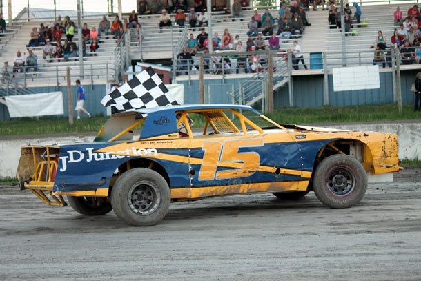 #15 Ron Westover claimed his third feature win in three events at the track this season.