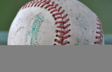 A_worn-out_baseball