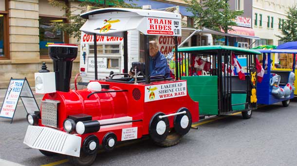 The ever popular Shiner's train - Photo by James Murray