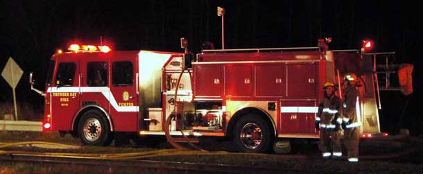 An incredible fire broke out on the James Street Swing Bridge connecting Thunder Bay to Fort William First Nation at around 7 p.m. today.