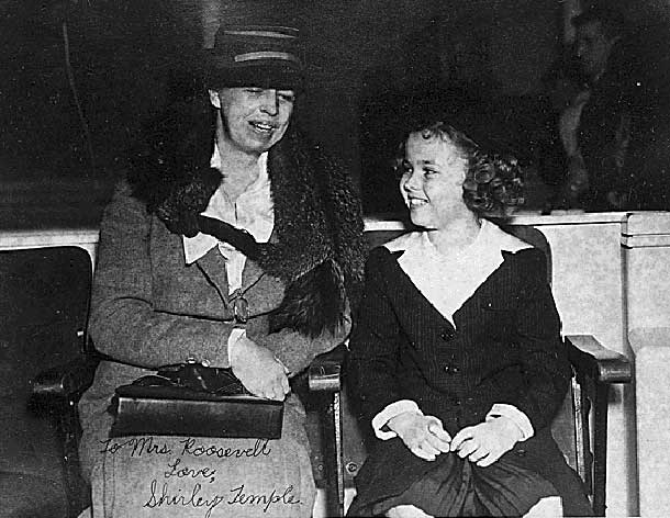 Eleanor Roosevelt and Shirley Temple in 1938