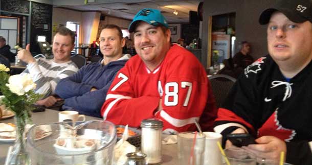 Gold Medal Game at Daytona's in Thunder Bay.  Photo by KC Craig.