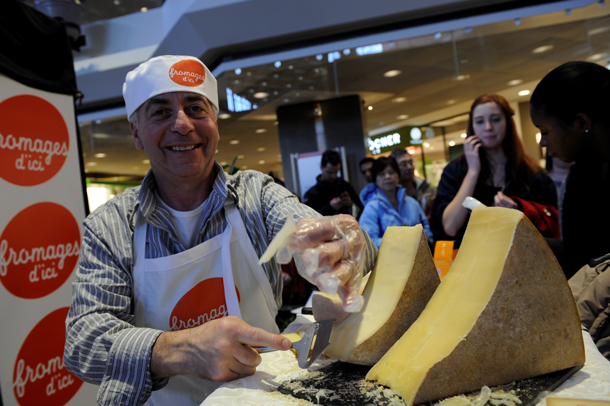 The Montreal High Lights festival focuses on cuisine, ranging from superb multi-course tasting menus at the city’s finest restaurants to a weekend of free cheese sampling, thanks to a wide range of Quebec cheese makers. Photo: Montréal en Lumière/Victor Diaz-Lamich.