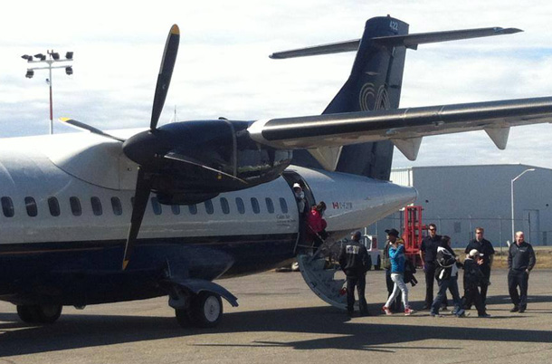 Residents from Kashechewan arriving at Thunder Bay International Airport. Photo by TBIAA.
