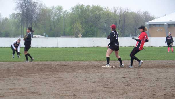 Batting for the Cure softball tournament participants helped raise money for the Bearskin Airlines Hope Classic which supports the Linda Buchan Centre at Thunder Bay Regional Health Sciences Centre. In total, 22 teams participated in the spring tournament in Thunder Bay.