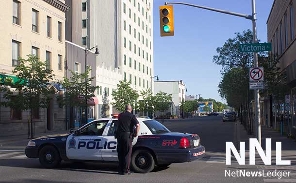 Thunder Bay Police have May Street in the downtown Fort William Business District closed between Victoria and Donald