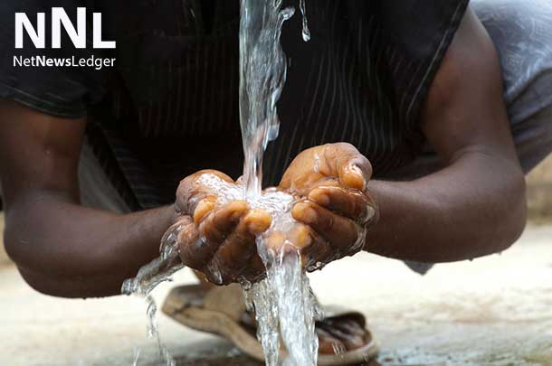 Drinking clean water. Photo: World Bank/Arne Hoel