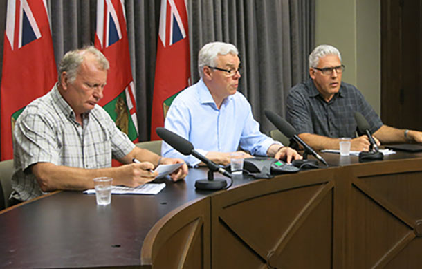 Manitoba Premier and officials brief public on flood conditions