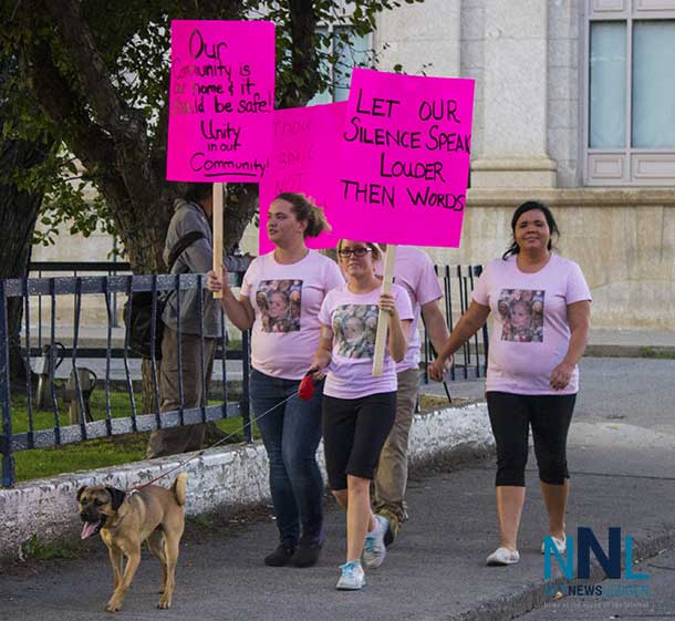 Strong messages in the silence of the walkers.