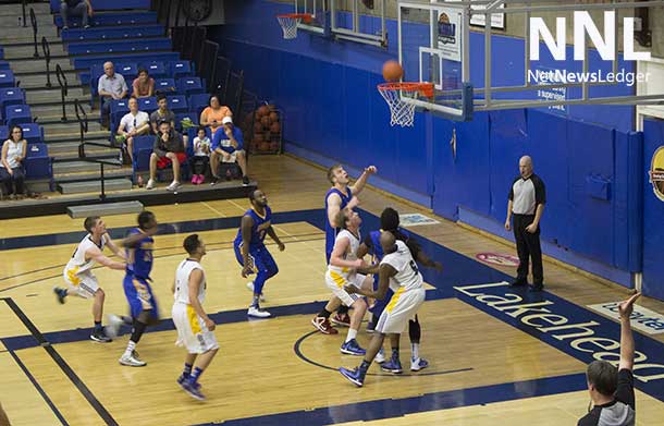 Serious action in the third period at the Lakehead Thunderwolves extended their lead - Score at the end of the third was 76-46 TWolves Leading