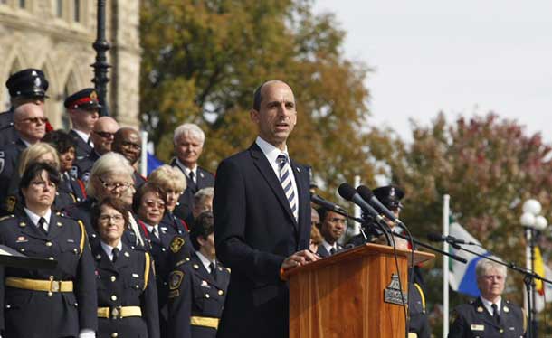 The Honourable Steven Blaney, Minister of Public Safety and Emergency Preparedness, delivers remarks at the Canadian Police and Peace Officers' 37th Annual Memorial Service, on Parliament Hill in Ottawa on Sunday, September 28, 2014, paying tribute to the Canadian police and peace officers who lost their lives in the line of duty.