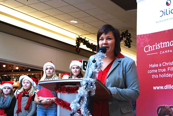 This is the sixth year Dilico Anishinabek Family Care has been coordinating the Christmas Wish Bag Campaign for children in need. Over 500 community members, families and businesses participated in the initiative last year, filling wish bags for 622 children.