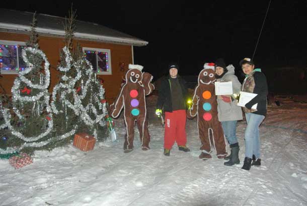 Getting into the holiday spirit in Attawapiskat - Photo by Rosiewoman Cree.