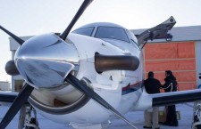 North-Star-Air-Loading-the-Plane-in-Thunder-Bay