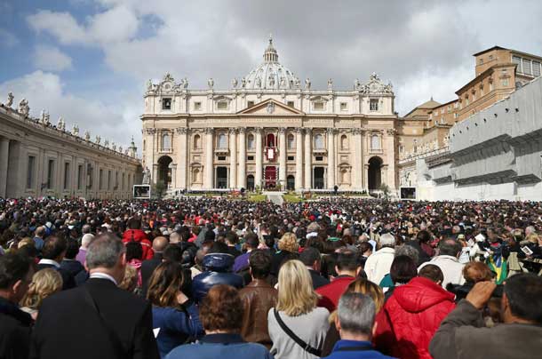 Crowds gather in St. Peters Square for the Pope's Christmas message