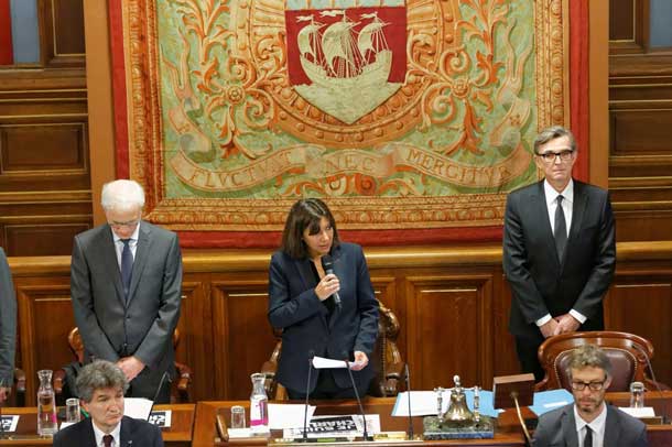 Standing strong in the face of attacks - Paris Mayor Anne