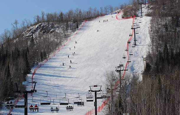 Fantastic conditions at Loch Lomond in Thunder Bay for skiers