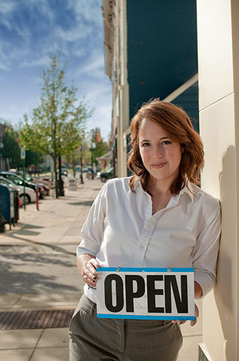 The Thunder Bay & District Entrepreneur Centre (EC) is one of 56 Small Business Enterprise Centres in Ontario dedicated to helping small businesses get started, expand, and succeed. Their one-to-one business counselling, comprehensive information, consulting, and referral service make them a great ‘first-stop’ if you’re starting a business or even thinking of starting a business