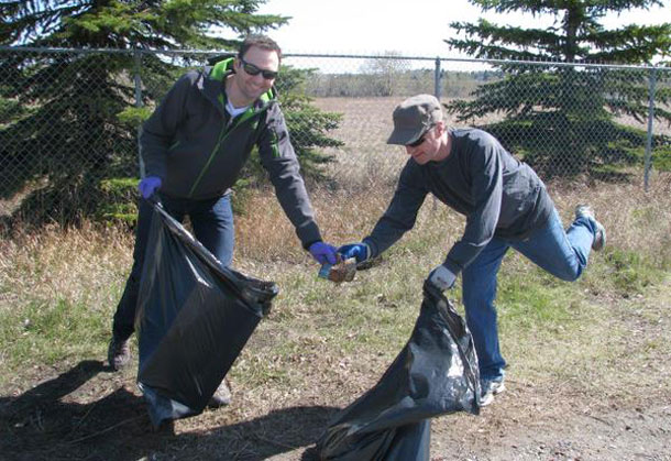 Image from Calgary Clean up (source: Twitter)