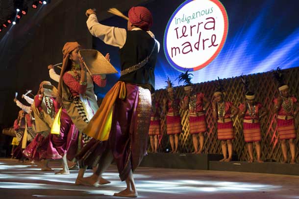 Members of Meghalaya tribes dance during the Indigenous Terra Madre gathering. Credit: Copyright 2015 Carla Capalbo